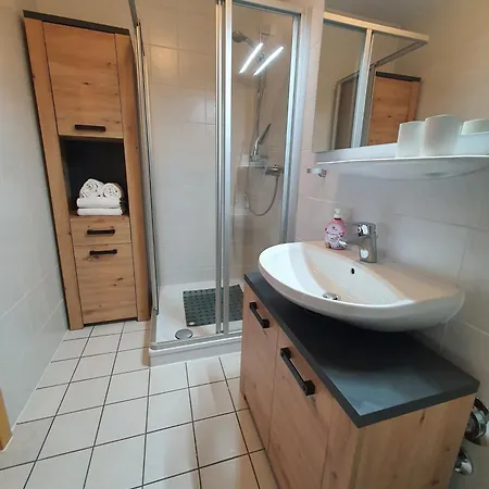 Appartamento Alpenglueck -220-
